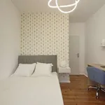 Rent a room in lisbon