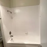 Rent 2 bedroom apartment in Long Beach