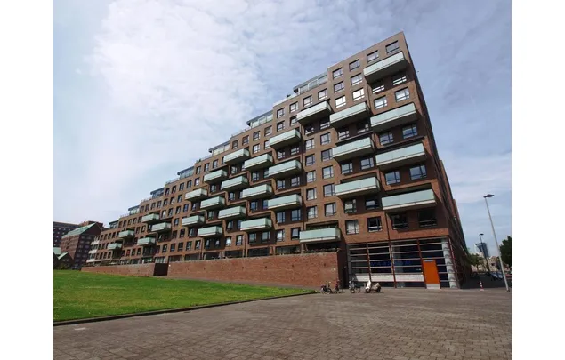 Huur 2 slaapkamer appartement van 95 m² in Rotterdam