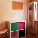 Rent a room of 80 m² in madrid