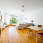 Pronajměte si 3 ložnic/e byt o rozloze 120 m² v Prague