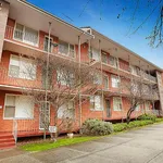 Rent 1 bedroom apartment in Hawthorn