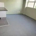 Rent 1 bedroom apartment in Johannesburg