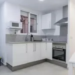 Rent 4 bedroom apartment in Valencia