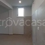 Affitto 3 camera appartamento di 80 m² in Frosinone