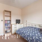 Rent 2 bedroom flat in North West England