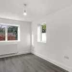 Rent 3 bedroom flat in East Of England