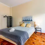 Rent 6 bedroom apartment in Porto