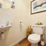 Rent 4 bedroom flat in Wales