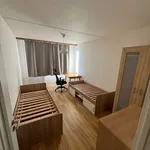 Pronajměte si 3 ložnic/e byt o rozloze 88 m² v Jevany