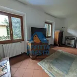 Rent 6 bedroom apartment of 188 m² in Fiesole