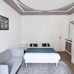 Louez une chambre de 108 m² à Paris