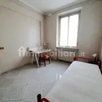 Rent 4 bedroom apartment of 105 m² in Genoa