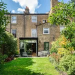 Rent 1 bedroom apartment of 750 m² in London