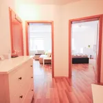 Rent 1 bedroom apartment of 581 m² in Essen