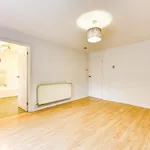 Rent 2 bedroom flat in Nottingham