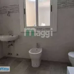 Rent 3 bedroom apartment of 102 m² in Milan