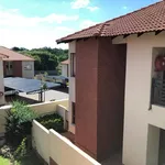 Rent 2 bedroom apartment of 74 m² in Pretoria