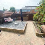 Rent 3 bedroom apartment in South East England