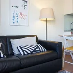 Rent 1 bedroom apartment of 45 m² in porto