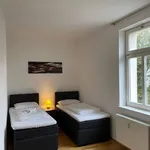 Miete 4 Schlafzimmer wohnung von 165 m² in Leipzig