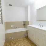 Rent 2 bedroom apartment in North Willoughby