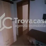 Affitto 3 camera appartamento di 52 m² in Modena