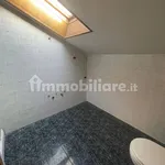 Affitto 4 camera appartamento di 80 m² in Alessandria