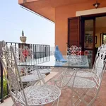 Rent 3 bedroom house of 65 m² in Taormina