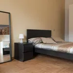 Rent a room in milan