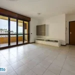 Rent 3 bedroom apartment of 90 m² in Milan