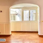 Rent 4 bedroom apartment of 200 m² in Rome