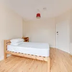 Rent 5 bedroom apartment in Canterbury