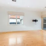 Rent 3 bedroom apartment in VIC