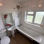 Rent 4 bedroom flat in East Midlands