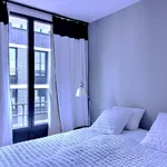 Appartement de 732 m² avec 2 chambre(s) en location à Paris