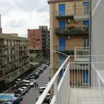 Affitto 4 camera appartamento di 110 m² in Catania