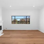 Rent 2 bedroom apartment in Melbourne