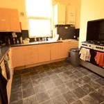 Rent 8 bedroom house in Leeds