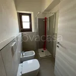 Affitto 4 camera appartamento di 85 m² in Torre Pellice