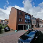 Duplex met 2 slaapkamers, terras en staanplaats!