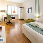 Rent 2 bedroom apartment of 58 m² in Turin