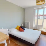 Rent 5 bedroom apartment of 13 m² in Villeurbanne