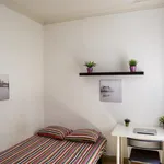 Rent 5 bedroom apartment in Barcelona