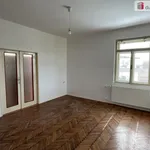 Pronajměte si 4 ložnic/e byt o rozloze 107 m² v Luhačovice