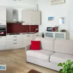 Affitto 3 camera casa di 72 m² in Milan