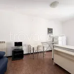 Affitto 3 camera appartamento di 75 m² in Genoa