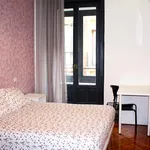 Rent a room of 300 m² in Madrid