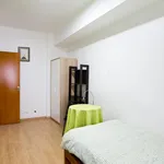 Rent 5 bedroom apartment in Lisbon