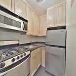 Rent 1 bedroom apartment of 450 m² in Manhattan